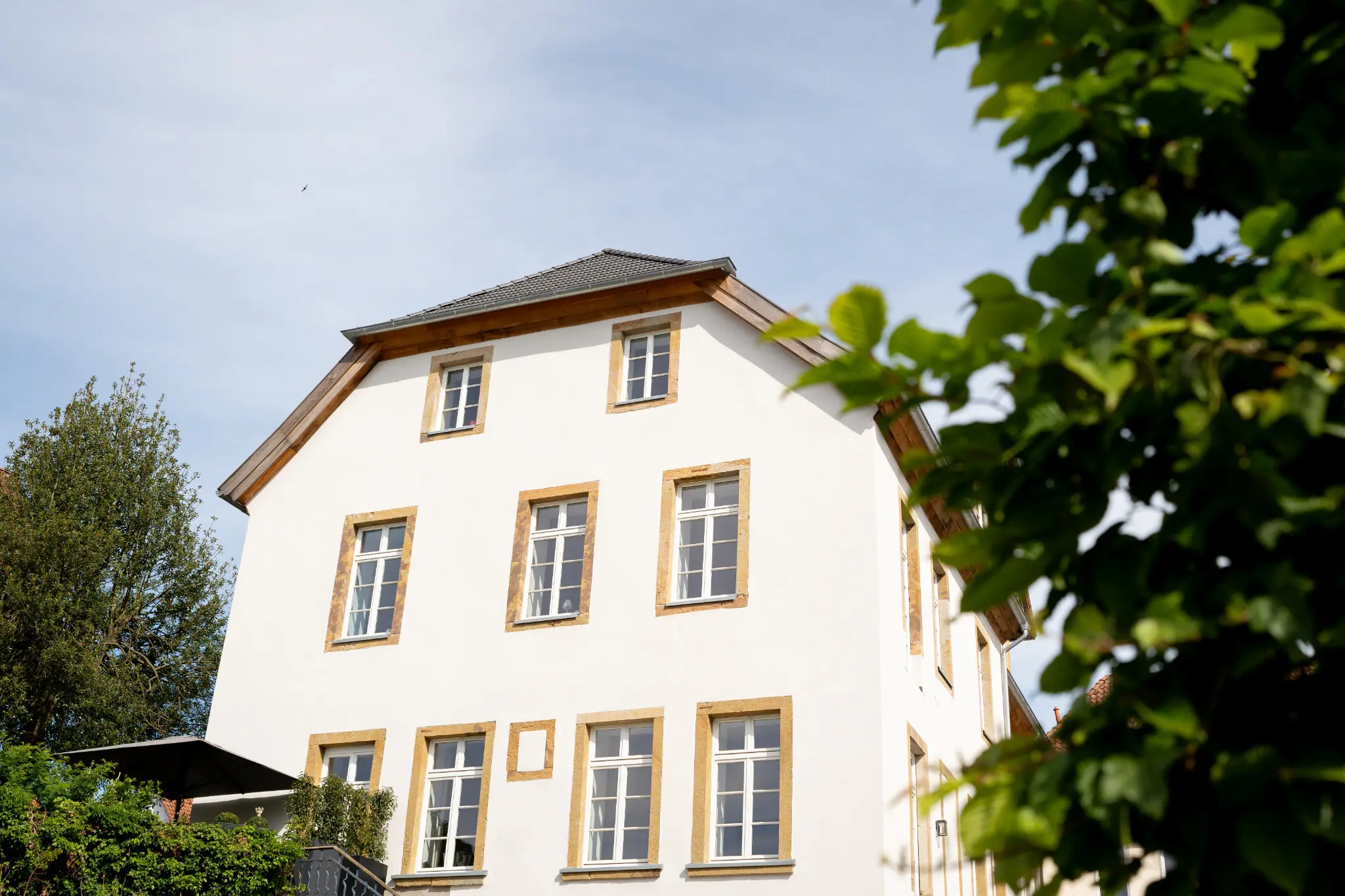 Historisches Stadthaus in Bad Iburg mit denkmalgerechten Holzfenstern und Türen